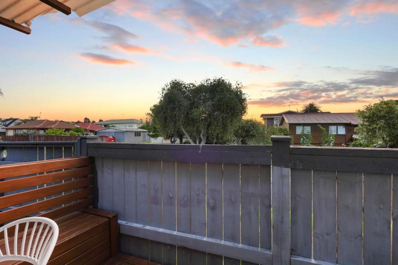 Amazing Home By Beach - Fully Aircon-Ed - Wifi Auckland Eksteriør billede